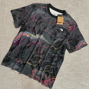 NORTH FACE XL exclusive T